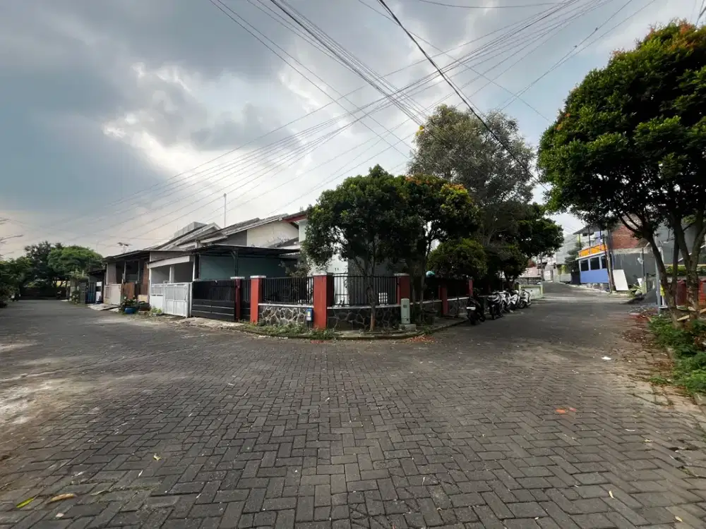 TERMURAH Rumah Luas 185m Cluster Saxophone Dkt Suhat