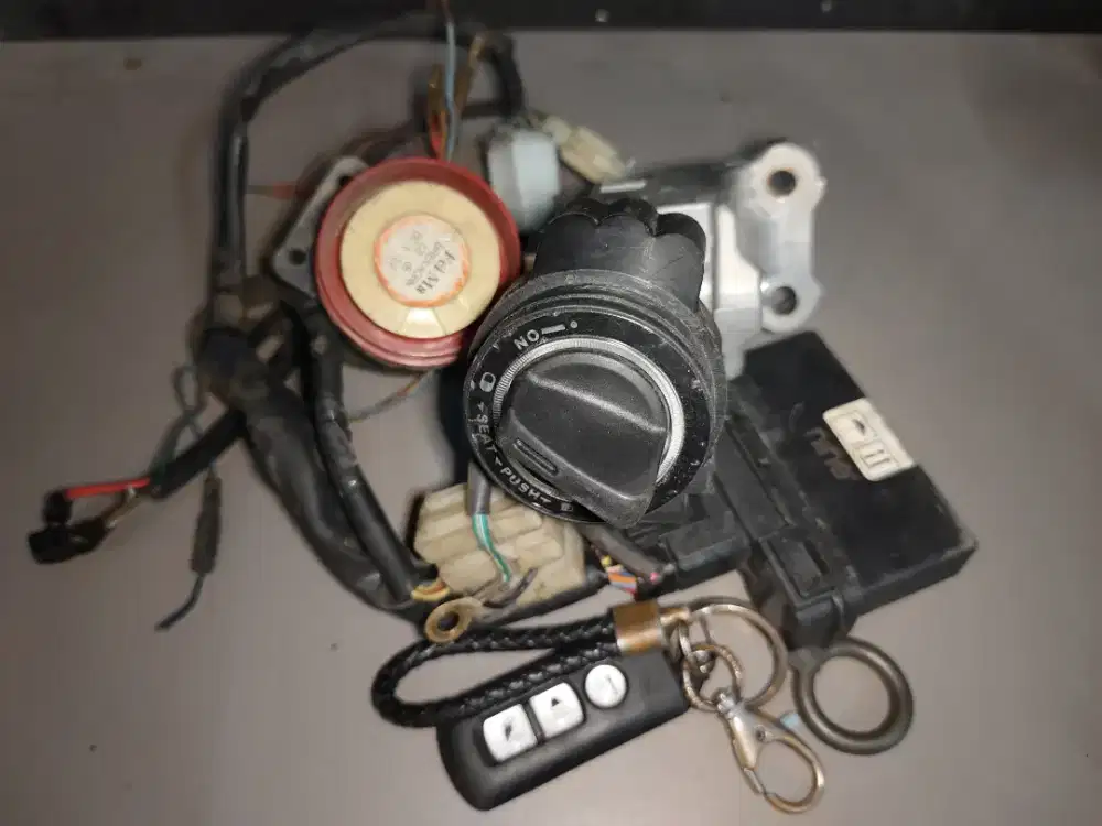 KEYLESS NINE/LUMINOS NMAX OLD
