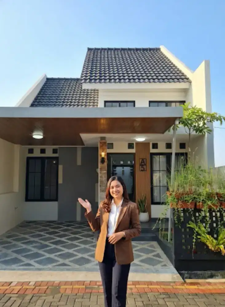 Jual Rumah Mewah Baru di Safira Mangesti Raya Gentan Siap Huni!