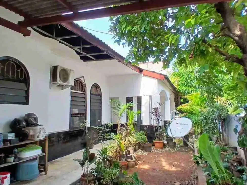 DIJUAL RUMAH LUAS DI TAMAN SOLO CEMPAKA PUTIH JAKARTA PUSAT