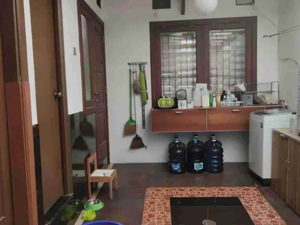 Dijual rumah renov di bsd anggrek loka