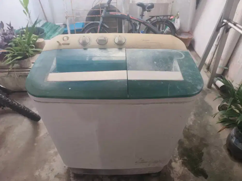 Mesin Cuci Bekas