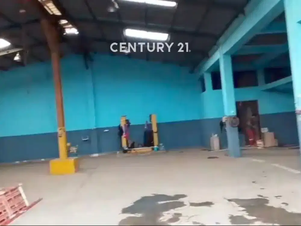Gudang Siap Pakai Cibitung Bekasi  LT 687m LB 810m SHM Jual 3 M