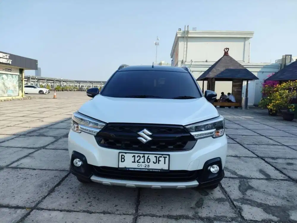 XL7 ALPHA HYBRID KILOMETER RENDAH 2023