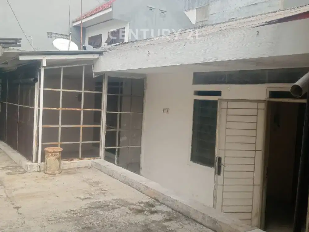 Rumah Hook Kelapa Gading 2 KT 1KM LT 195 M² SHM Harga 3 M Nego