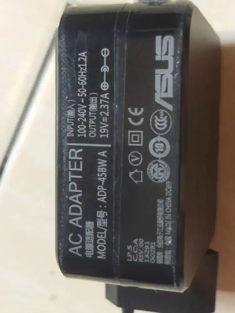 Original AC Adapter Asus ModelADP-45BWA(19V.2,37A)