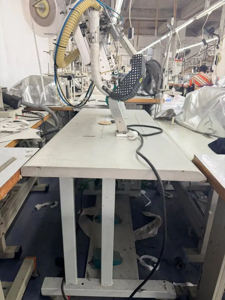 Mesin Seam Sealing Yifei XL-K88