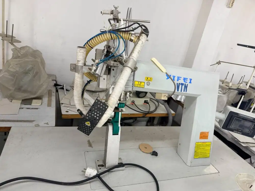 Mesin Seam Sealing Yifei XL-K88