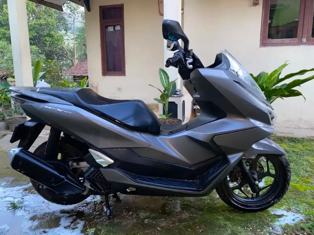 Honda PCX 160 CBS 2026 Silver Matte