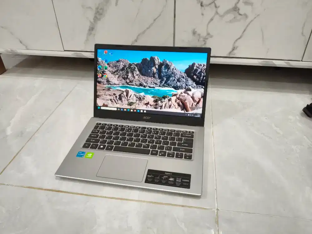 laptop acer nvidia mx350 core i3 gen 11 8/256GB SSD Nvme