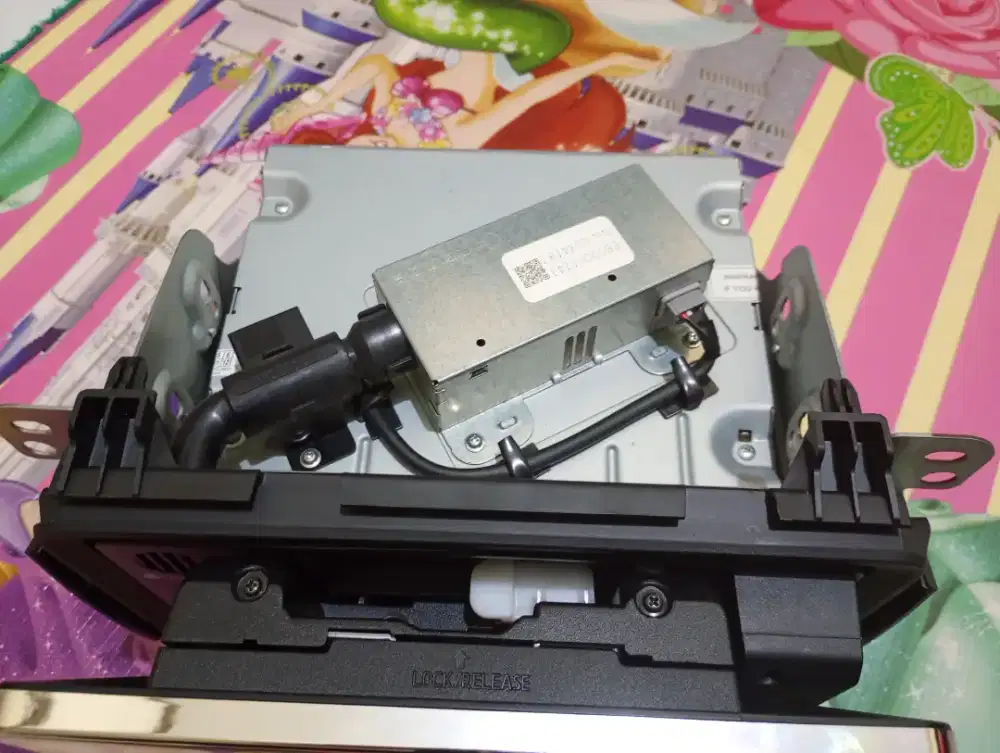 Jual head unit mobil Honda hrv kondisi masih mulus