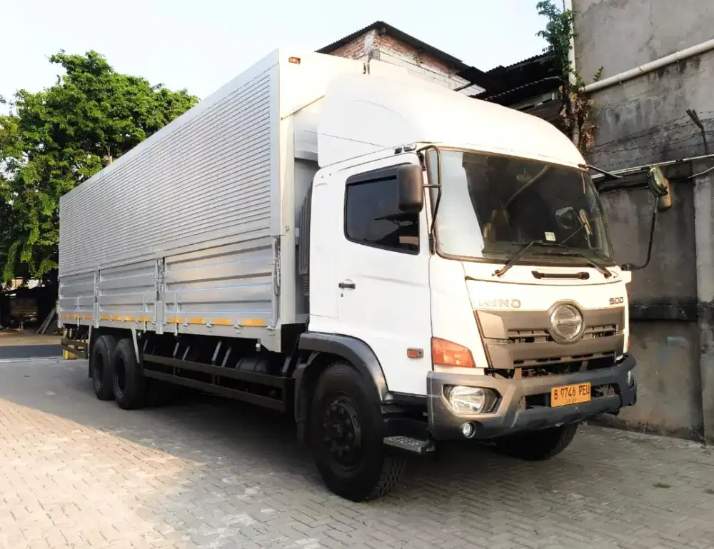 Wingbox BARU+banBARU Hino Tronton 6x2 FL235JW 2018 wing box FL 235 JW