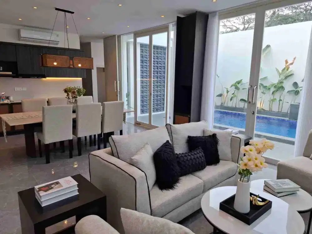 Dijual Best Deal Rumah Bukit Golf International Citraland Surabaya Barat Siap Huni Fully Furnished Ada Kolam Renang