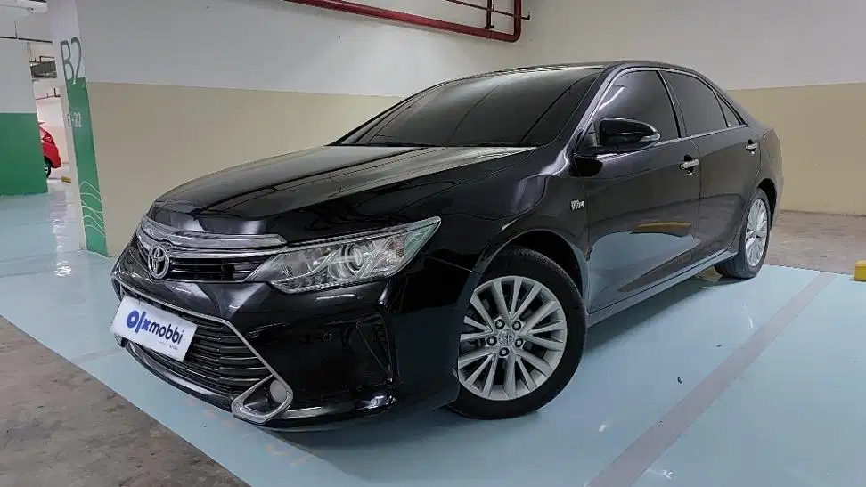TDP 10 JT Toyota Camry 2.5 V Bensin-AT Hitam 2017