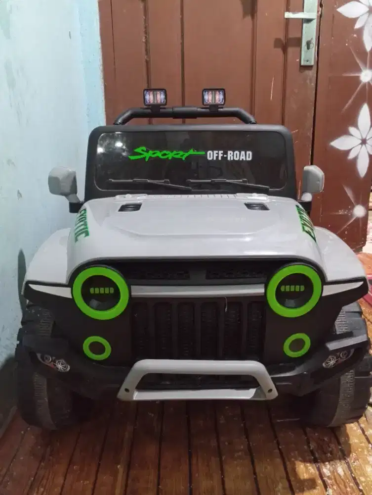 Mobil aki Anak EJP7732