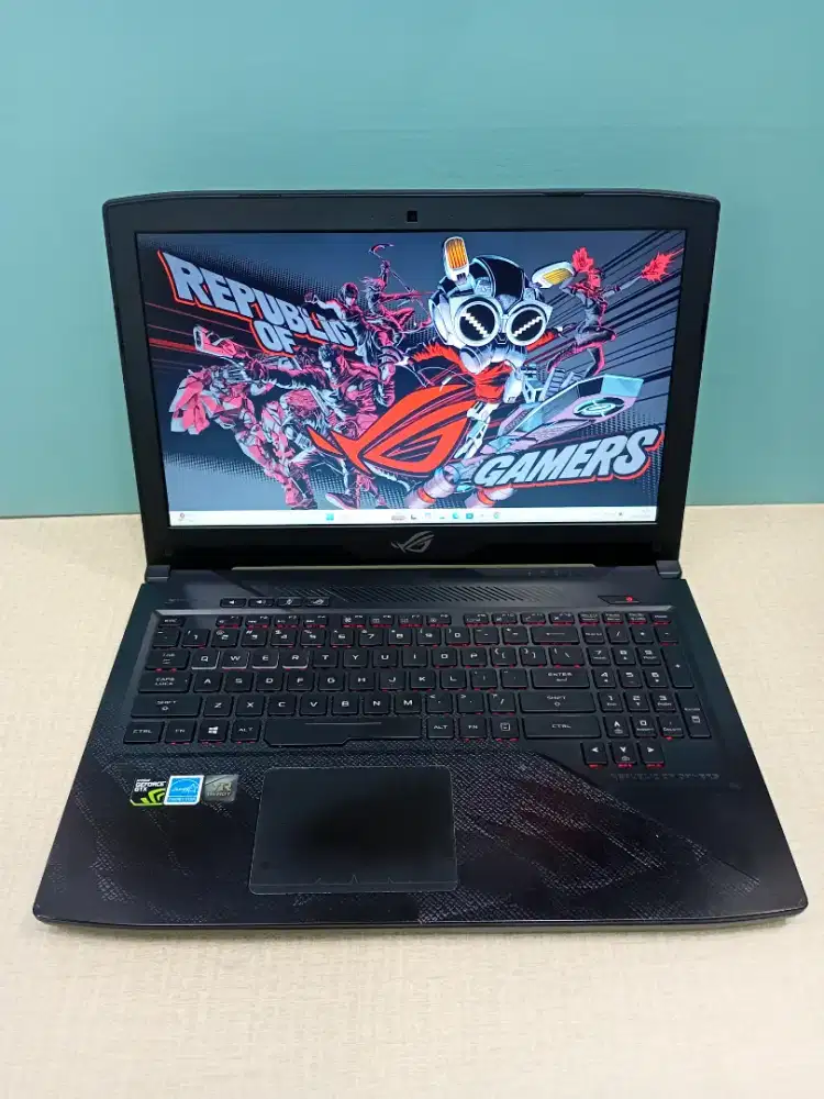 Asus rog strix gl503vm - i7 gen 7hq - gtx 1060 - ram 16gb - ssd 256gb