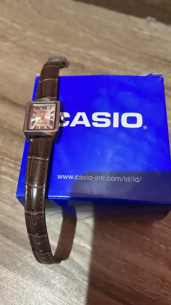 Dijual Jam Tangan Wanita Casion LTP V007L-9B