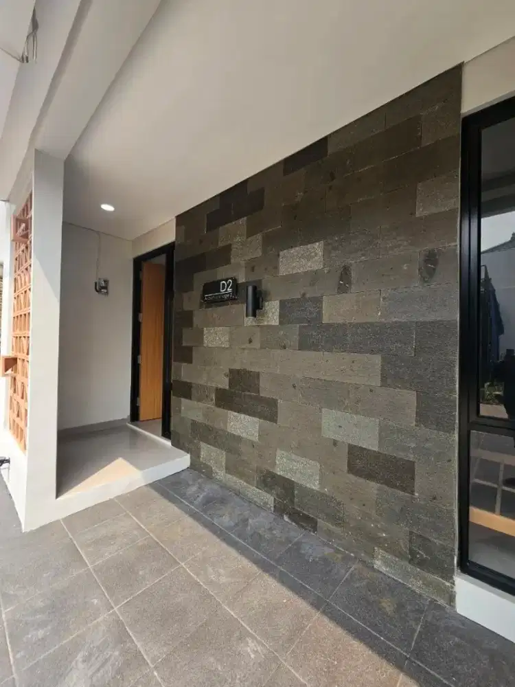 Unit Terbatas Rumah Konsep Tropical Garden dekat Tol Cimanggis