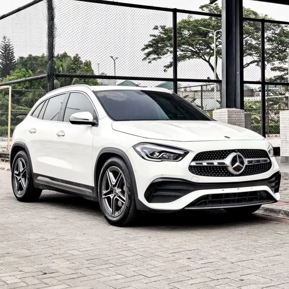 (CASH) Mercedes Benz GLA200 AMG 2023