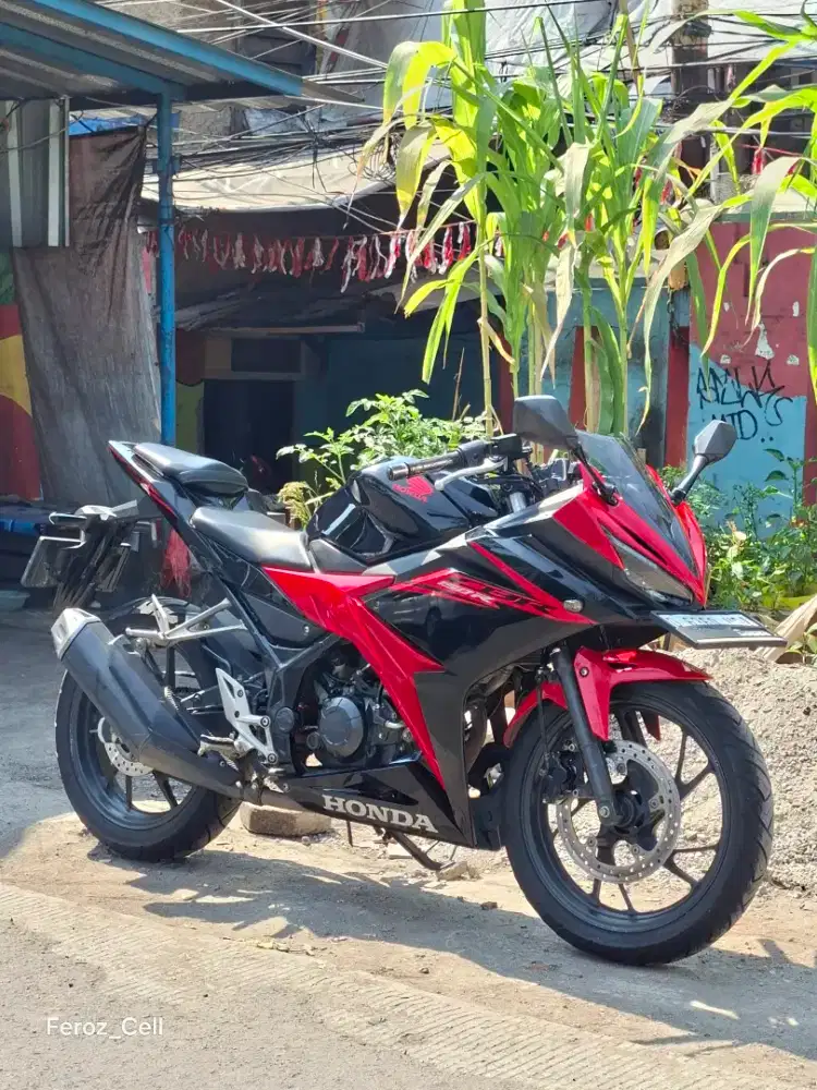 CBR 150R 2018 plat D Kilometer 24ribu mulus surat2 Lengkap pisan