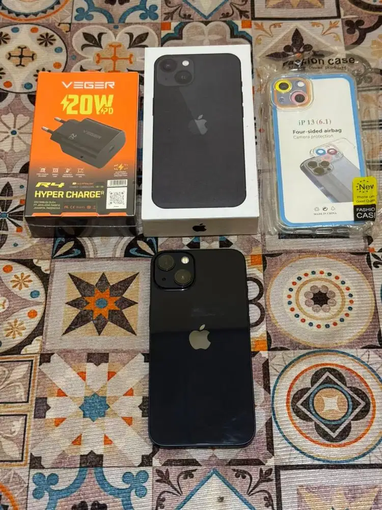 iPhone 13 256GB Basic Fullset All Operator