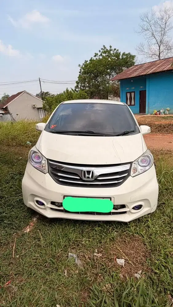 Honda freed 2014 AT