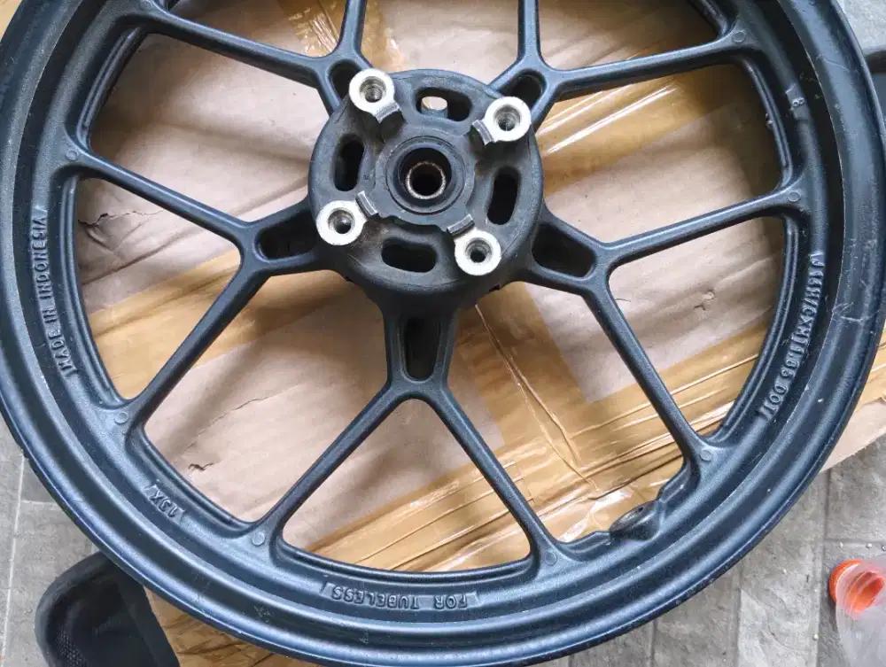 Velg depan Honda Vario led / new