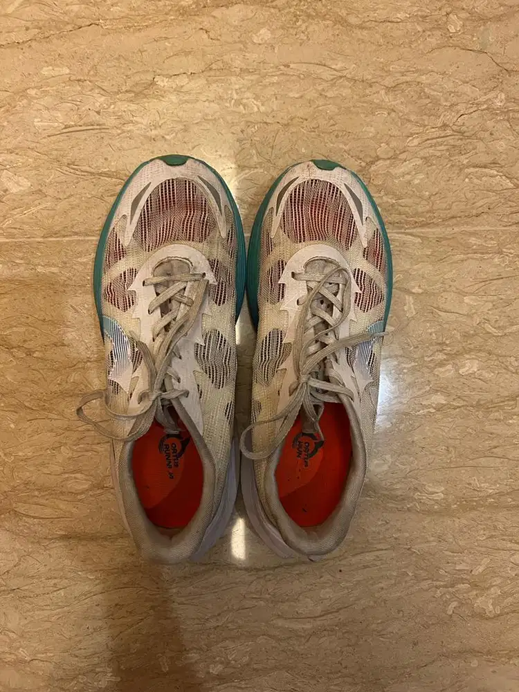 sepatu running ortuseight hyperglide 3.1