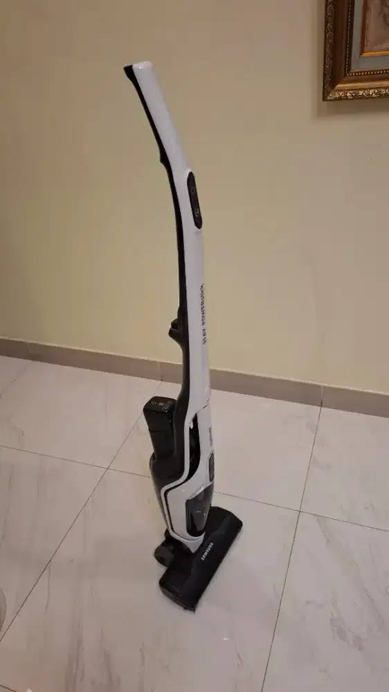 Samsung POWERstick 21.6V Cyclone Vacuum Cleaner