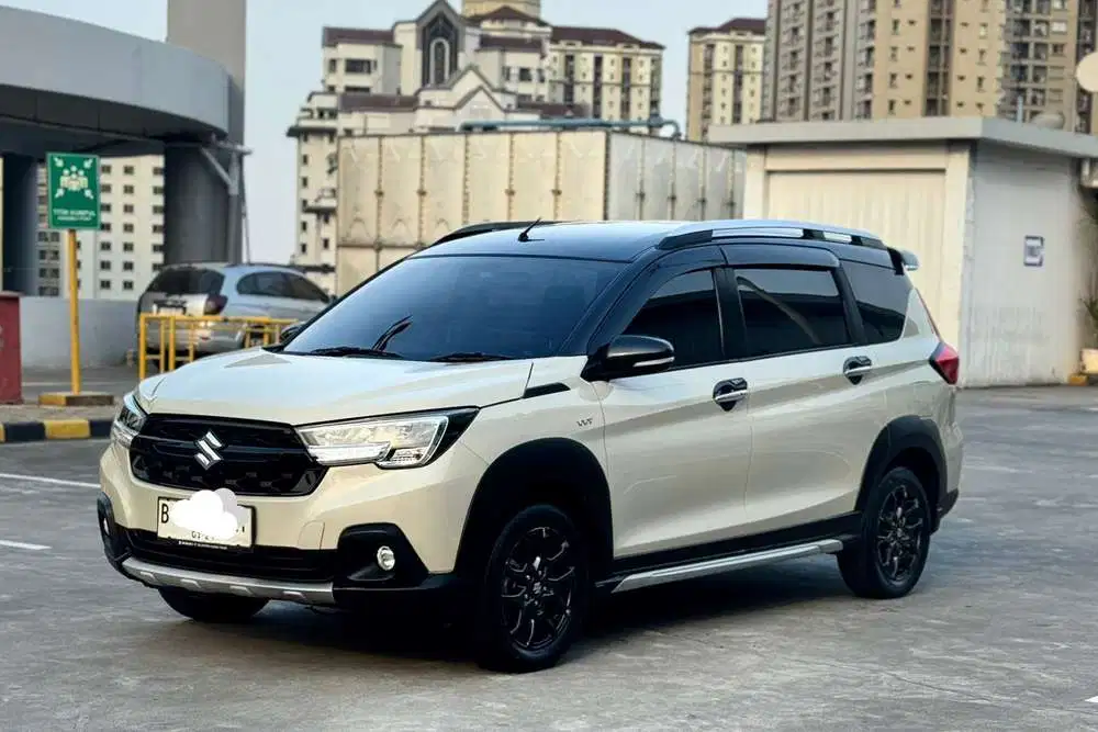 Suzuki XL7 2023 Bensin