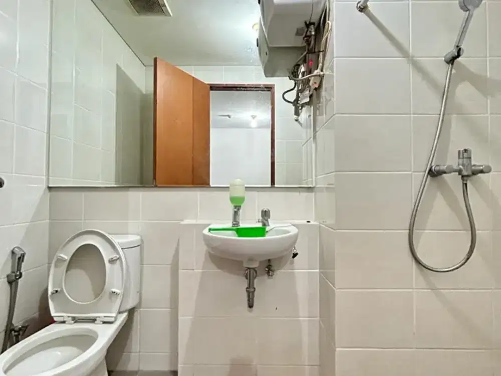 Condominium Green Bay Pluit 1 BR Fully Furnished Rapi Lift Cepat!