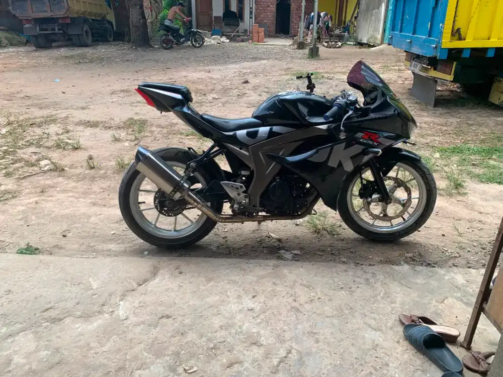 Gsx 150 r Suzuki