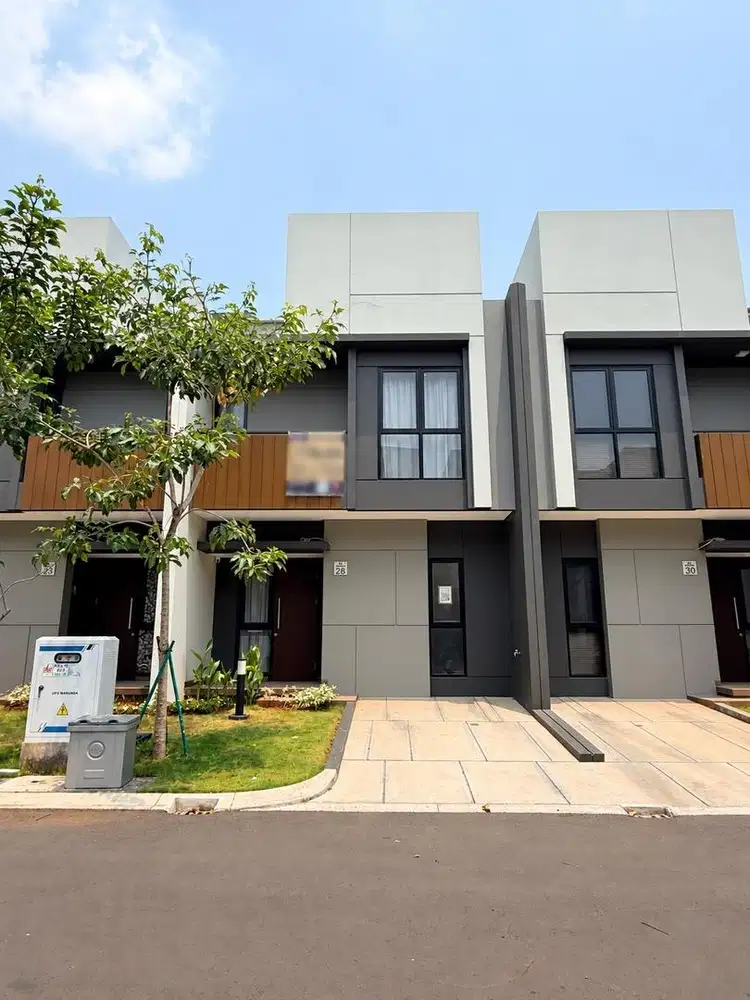 Rumah 2 lantai SUMMARECON CROWN - REGIA Harpan Indah bekasi 2KT 3AC