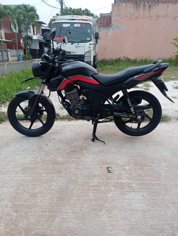 Honda New CB Verza 150 R CW 2019 seperti baru pajak baru byar