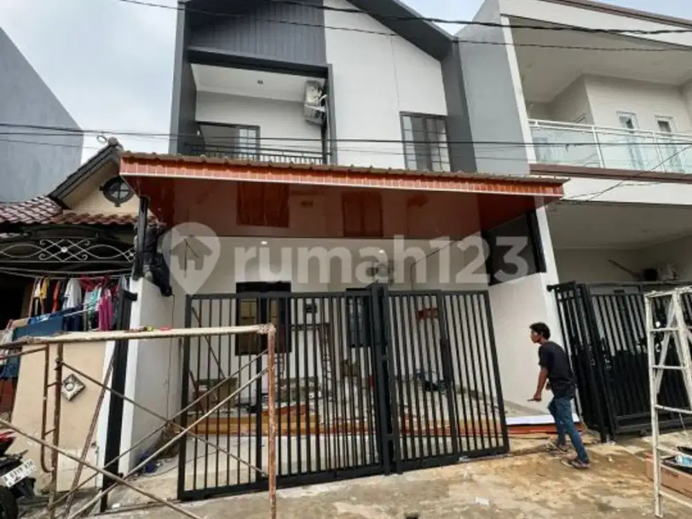 Rumah 2 Lantai Siap Huni Regensi Melati Mas