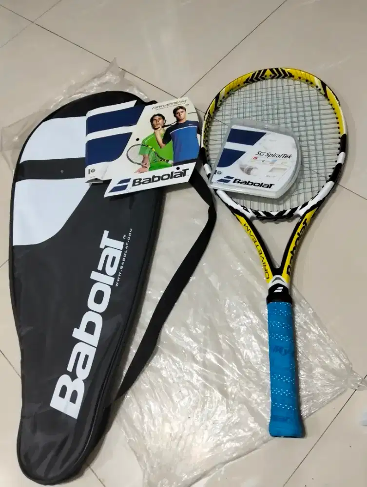 Jual raket tennis babolat, dari awal beli belum pernah dipakai