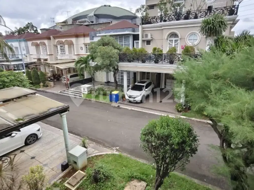 Rumah Hook Gading Riviera, Kelapa Gading Jakarta Utara