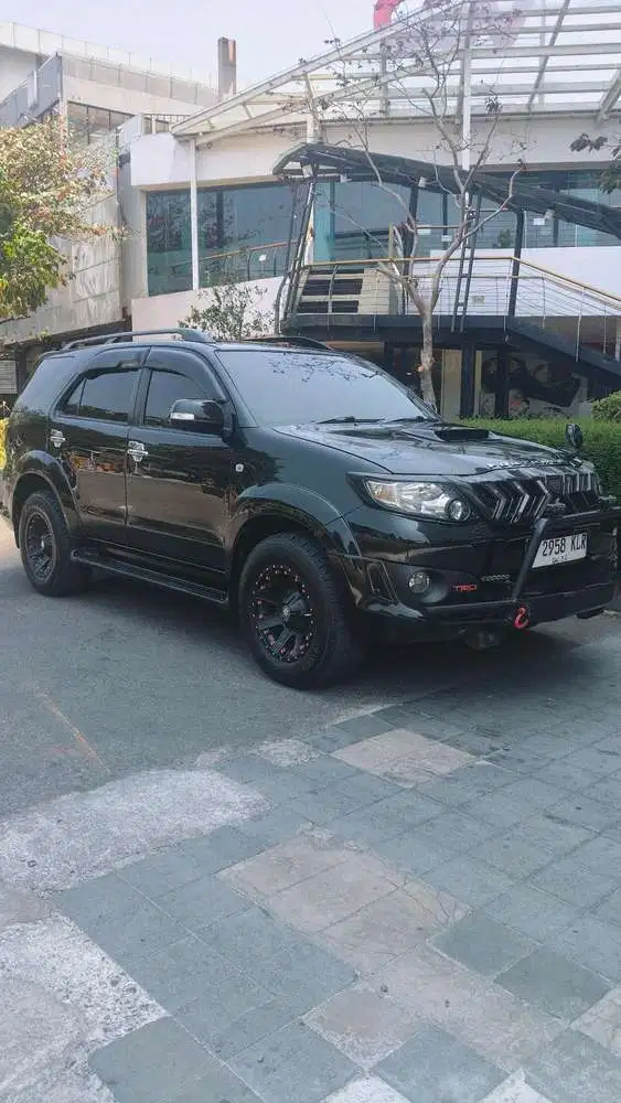 Toyota Fortuner 2010 Bensin