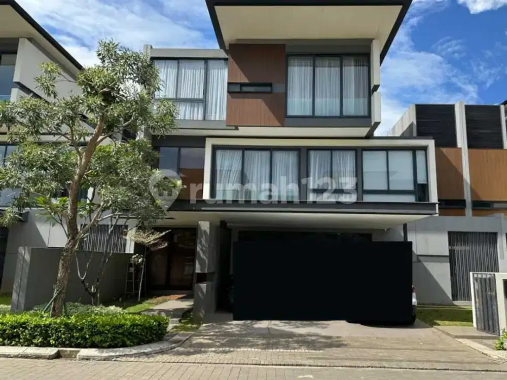 Rumah Super Mewah Lyndon Navapark di BSD City