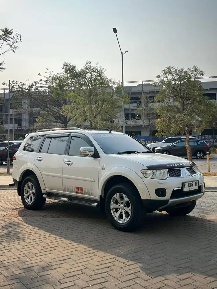 Mitsubishi Pajero Sport Dakar 2012 AT