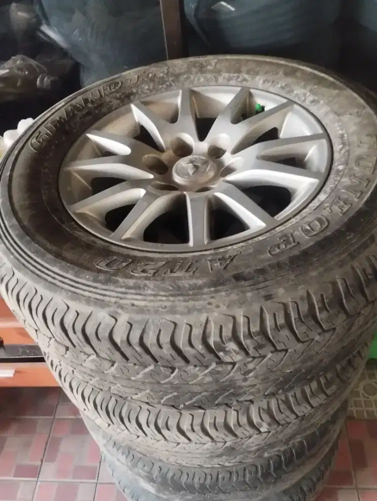 Velg + Ban ex pajero