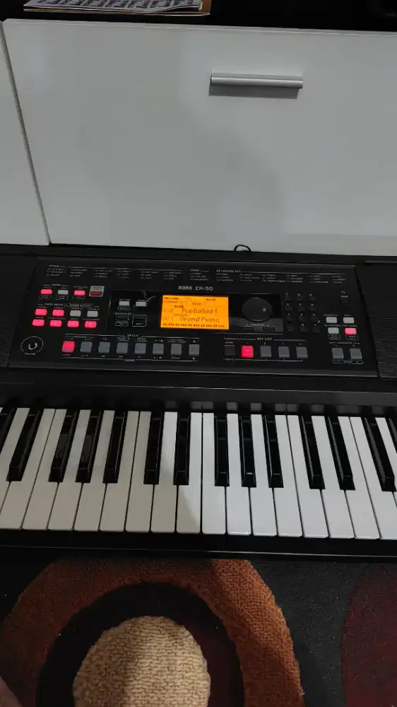 KORG EK-50 MULUS (JARANG PAKE)