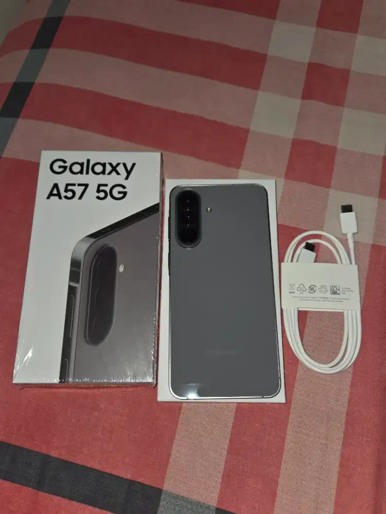 Dijual Samsung A57 12/256 SEIN