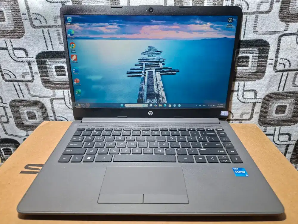 Laptop Hp Core i5 gen 12 ram 16gb SSD garansi resmi slim bazelless