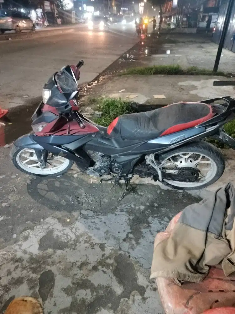 Honda Supra gtr 150, surat lengkap pajak off, unit sehat tangan pertam