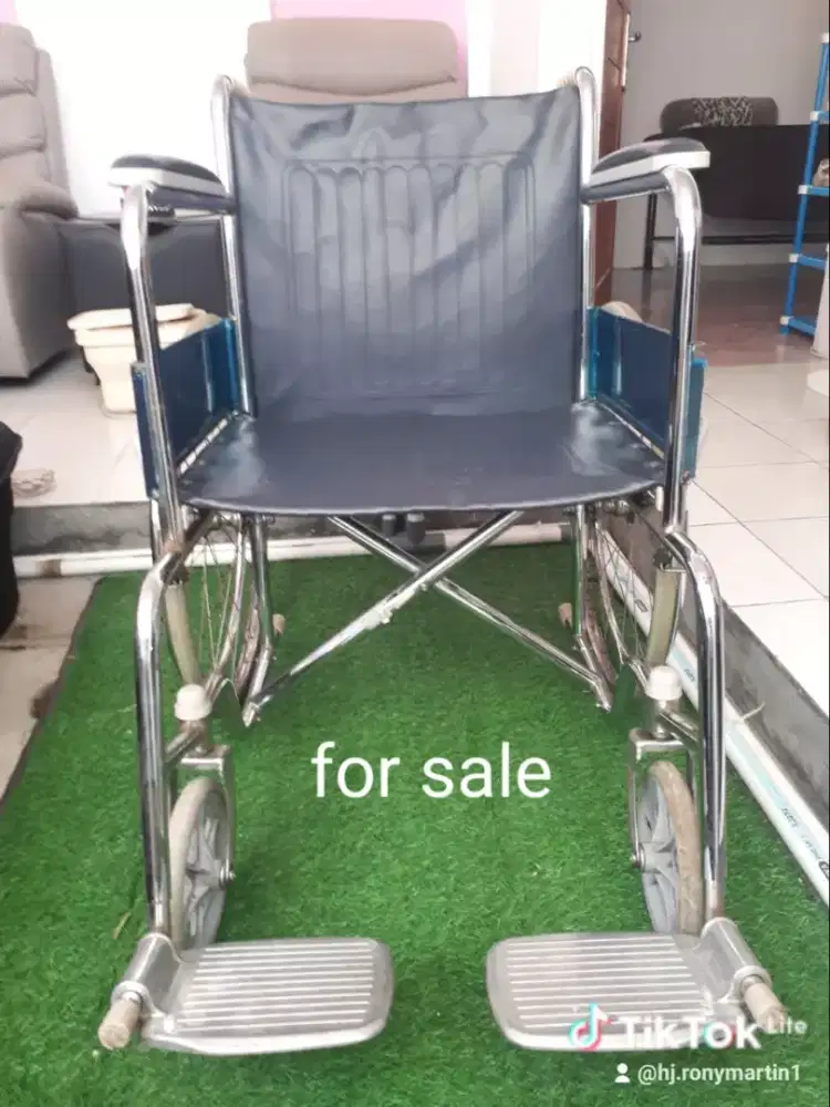 Kursi roda gea.
