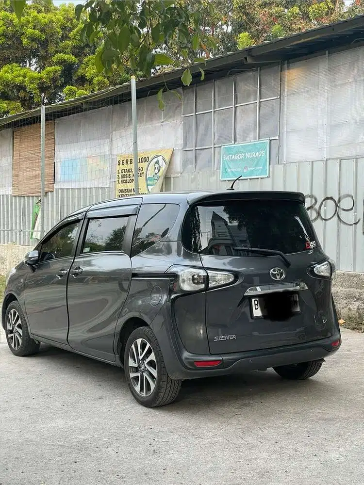 Toyota Sienta 2017 Bensin