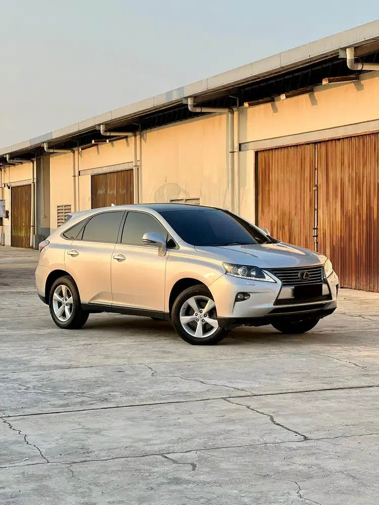 Lexus RX270 RX 270 Japan Spec Panoramic sunroof 2011 LOW ODO
