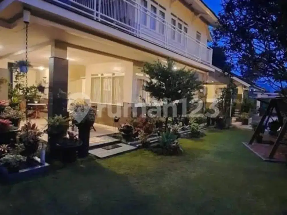 Dijual Villa Classic 2 Lantai - Cisarua Puncak