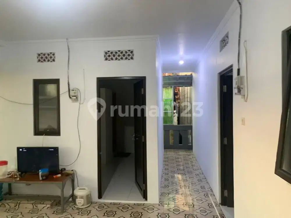 Rumah Radio Dalam Jakarta Selatan